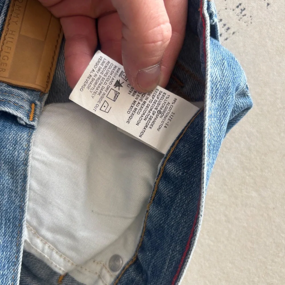 Y2K Tommy Hilfiger Bootcut low-rise jeans
